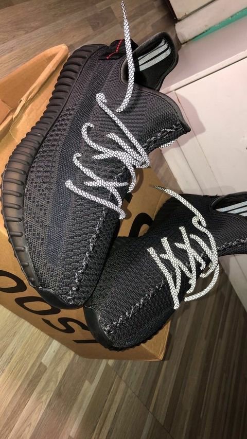 YEEZY SHOES PALLET 24 YEEZY SHOES PALLET