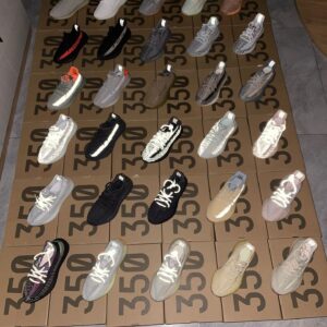 YEEZY SHOES PALLET 54 YEEZY SHOES PALLET - Image 24