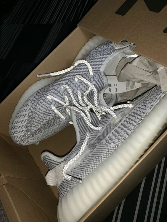 YEEZY SHOES PALLET 25 YEEZY SHOES PALLET