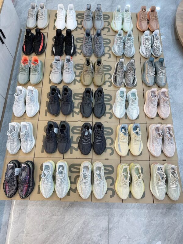 15253.jpg YEEZY SHOES PALLET