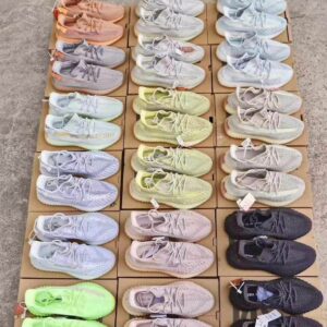 YEEZY SHOES PALLET 61 YEEZY SHOES PALLET - Image 31