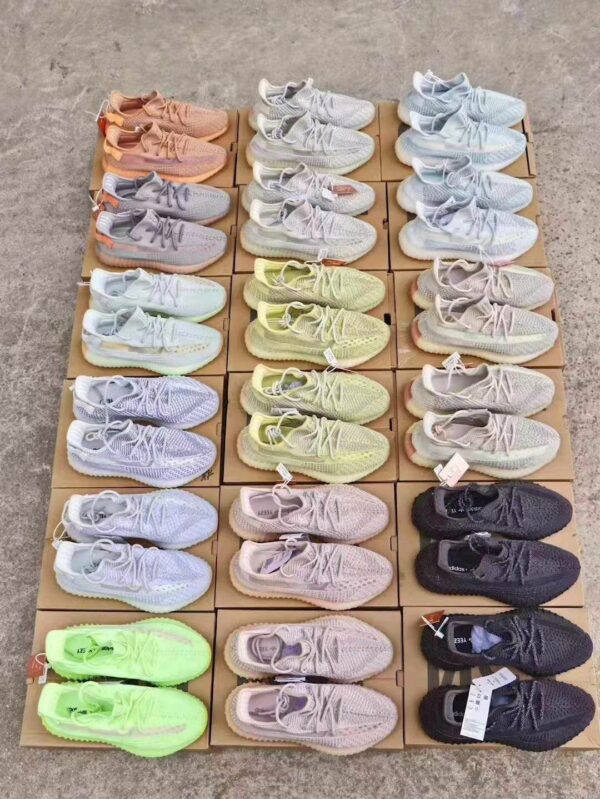 YEEZY SHOES PALLET 30 YEEZY SHOES PALLET