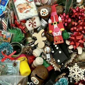 Christmas Deco Liquidation Pallet - Image 22