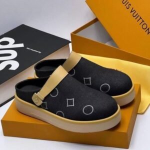 Crocs Footwear Pallet - Image 3