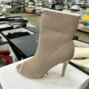 Heel Shoe Pallet Liquidation - Image 3