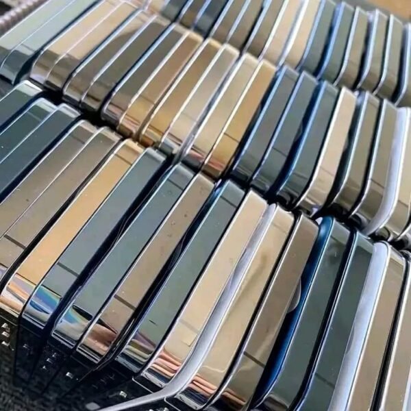 iPhone liquidation pallets