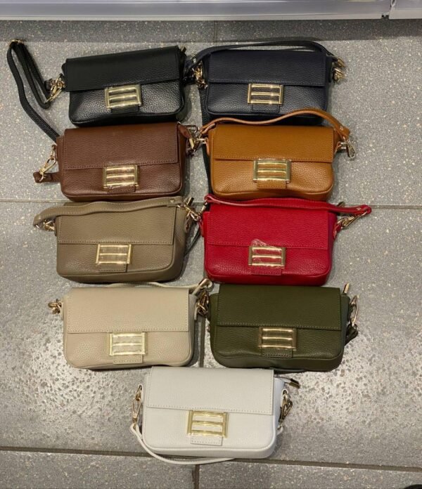 Ladies handbags Pallet 16 ladies handbags liquidation