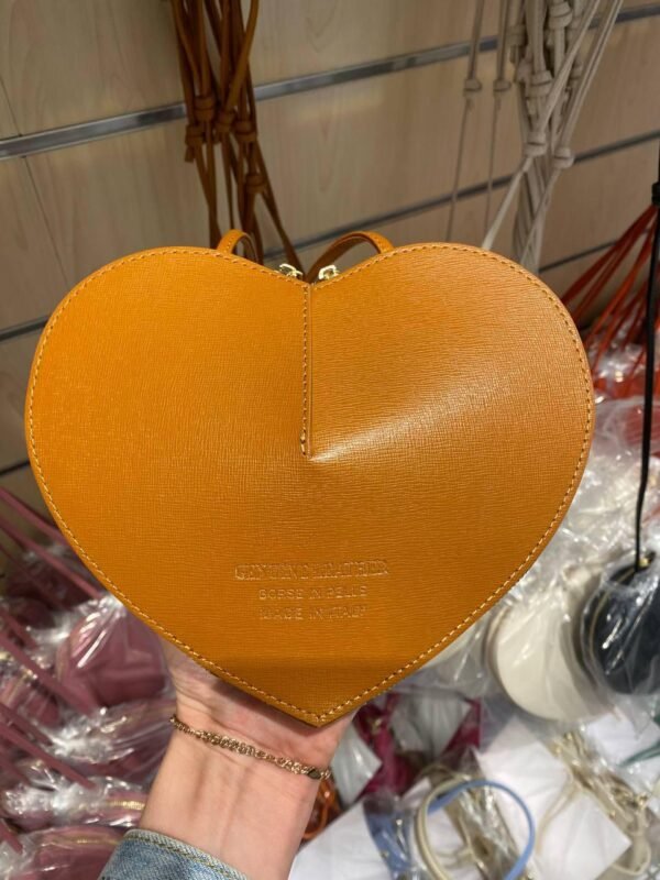 Ladies handbags Pallet 23 ladies handbags liquidation