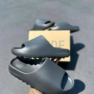 YEEZY SLIDES 24 YEEZY SLIDES - Image 6