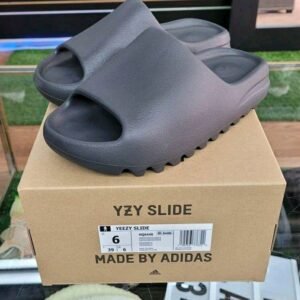 YEEZY SLIDES 29 YEEZY SLIDES - Image 11