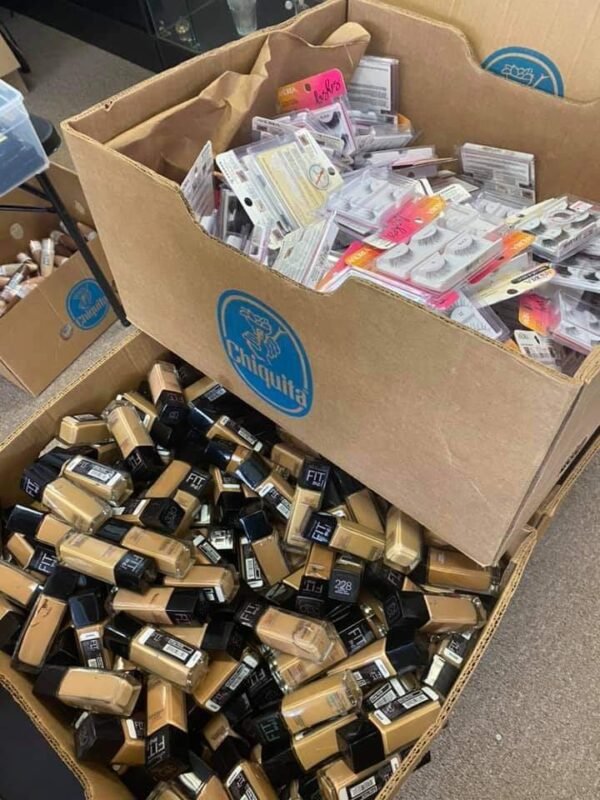 Cosmetic pallets 19 Cosmetic pallets