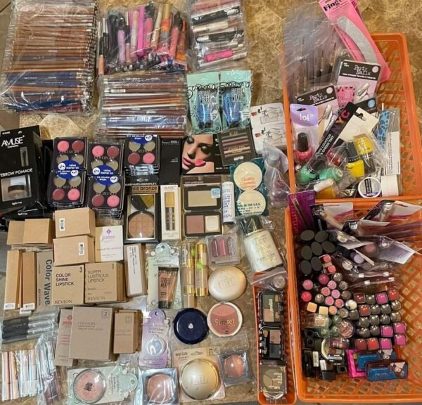 Cosmetic pallets 16 Cosmetic pallets