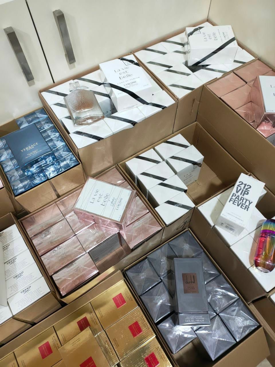 Perfume pallets