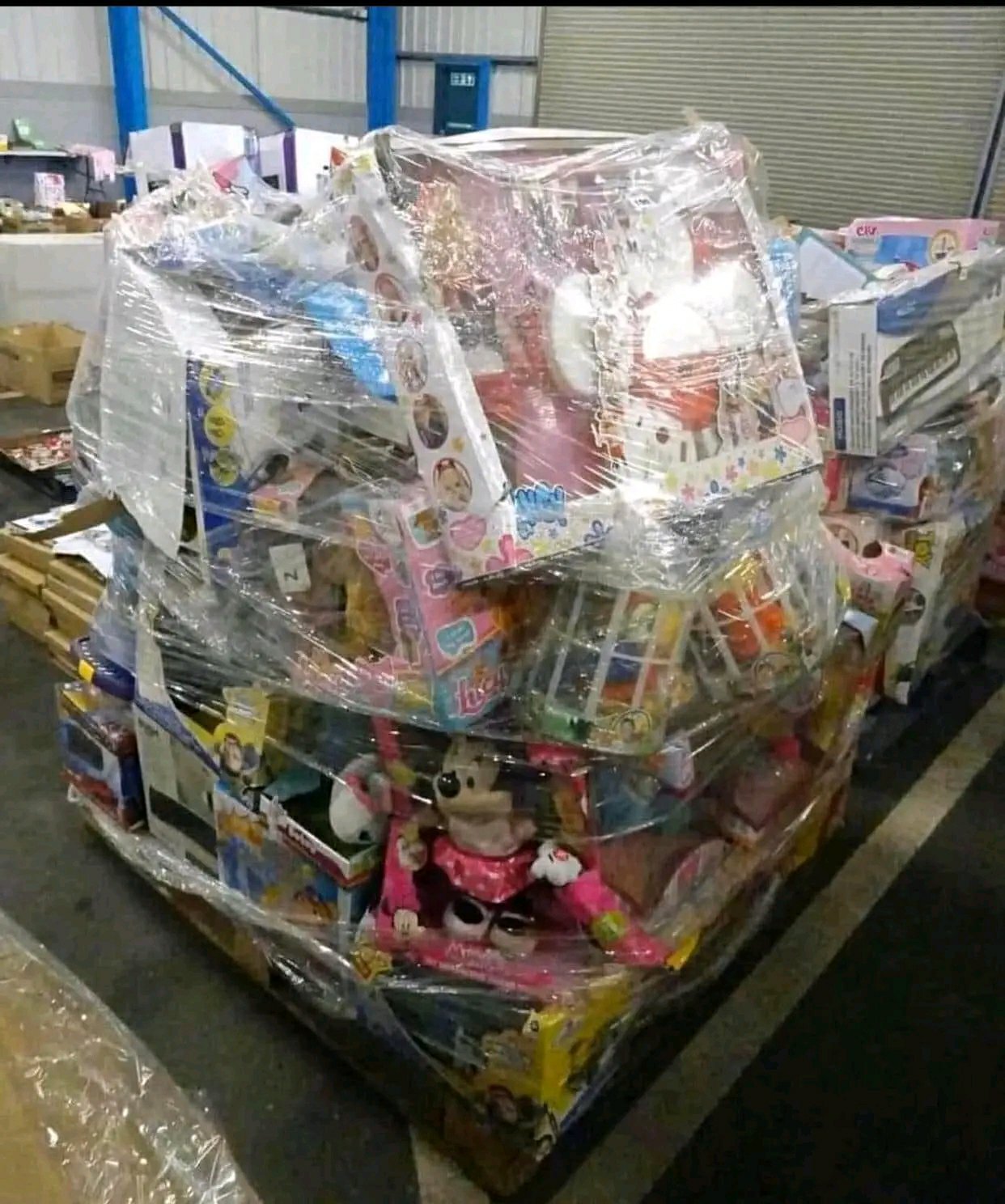Toys pallets 9 Toys pallets