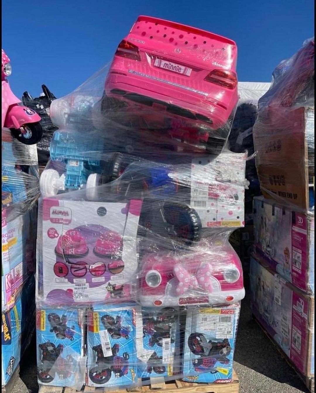 Toys pallets 6 Toys pallets