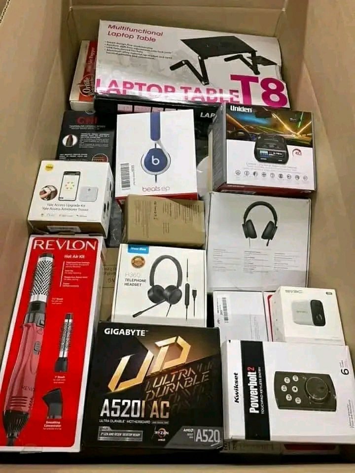 Electronics Mystery Boxes pallets 14 Mystery Boxes