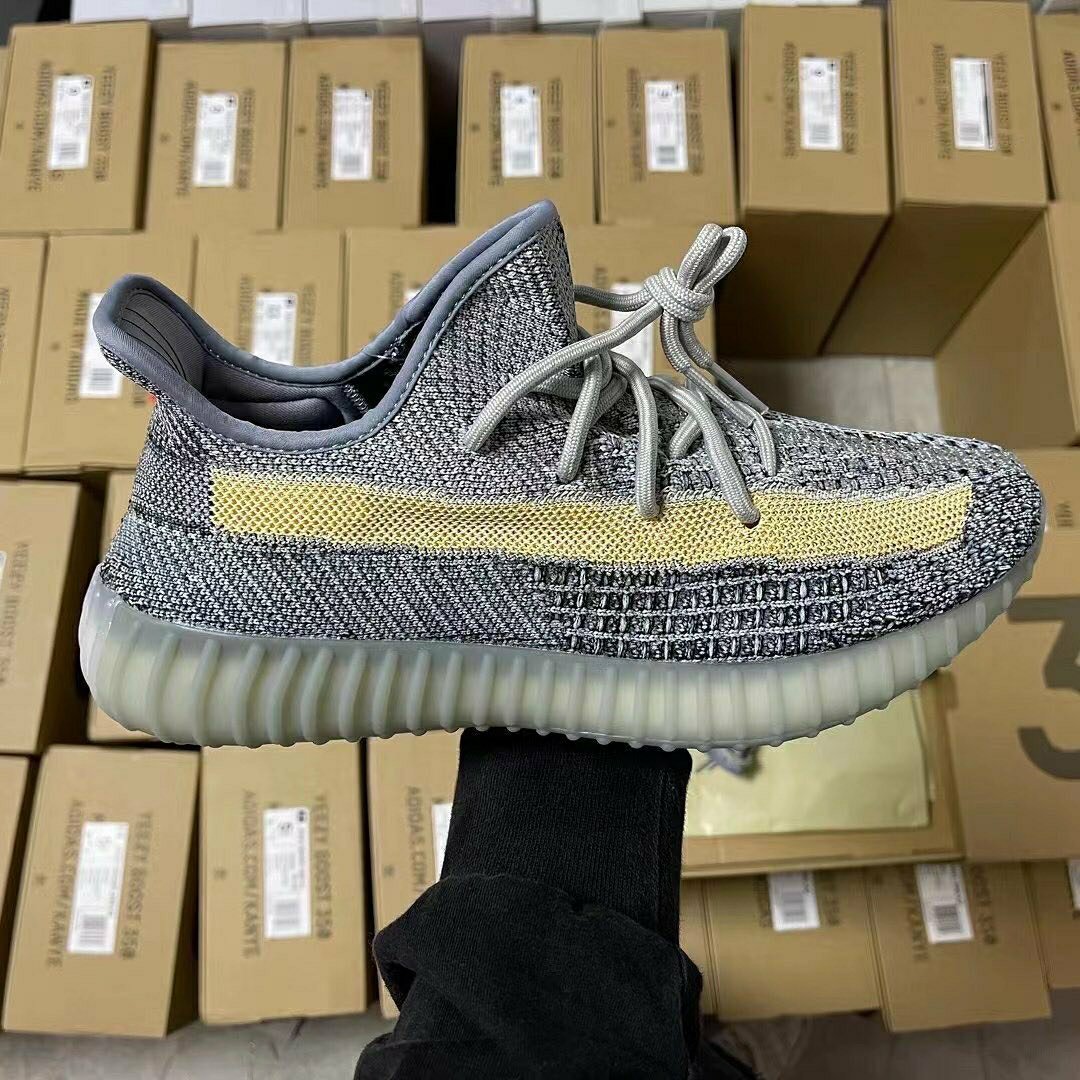 YEEZY SHOES PALLET