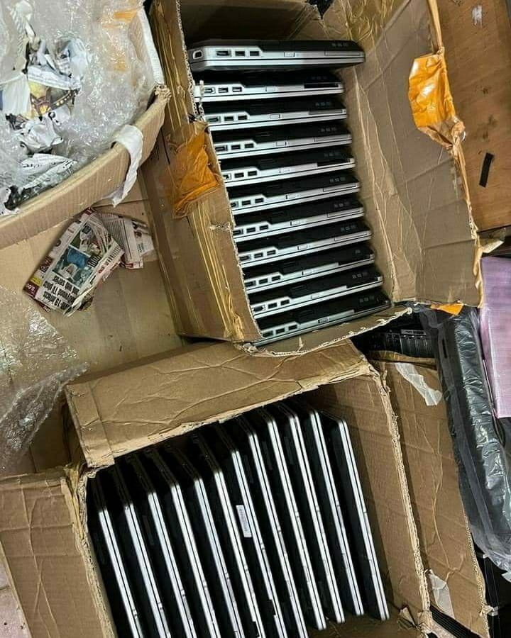 HP/DELL LAPTOPS PALLETS 8 HP/DELL LAPTOPS PALLETS