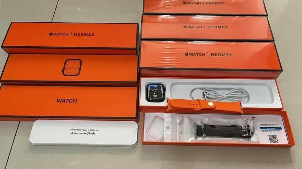 APPLE WATCH PALLETS 12 APPLE WATCH PALLETS