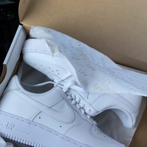Authentic Nike shoes - Image 17