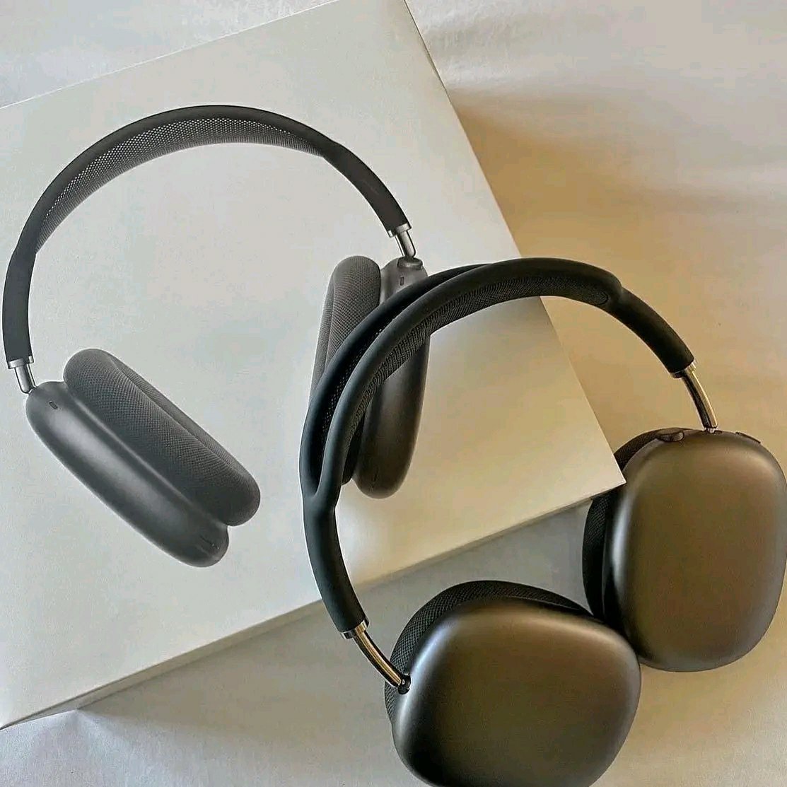 Apple AirPods Max pallets 17 Apple AirPods Max pallets