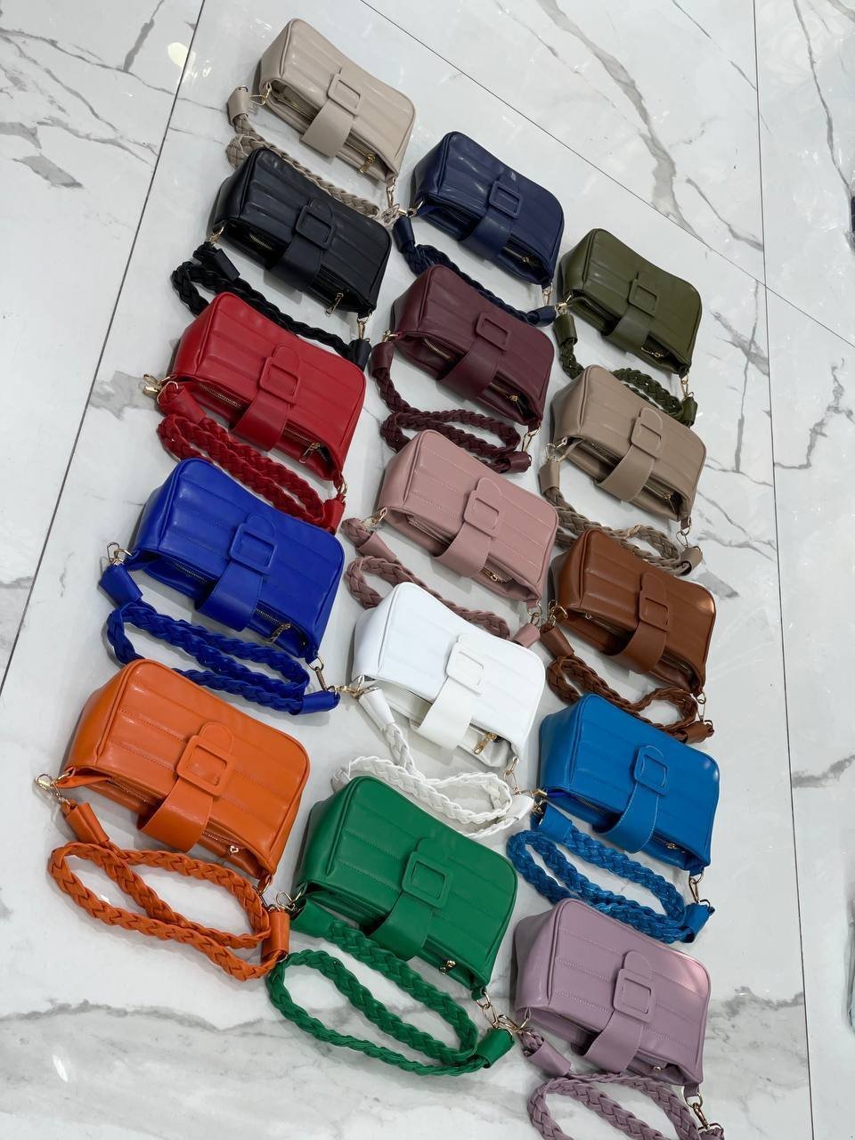 Woman bags & purse pallets 15 Woman bags