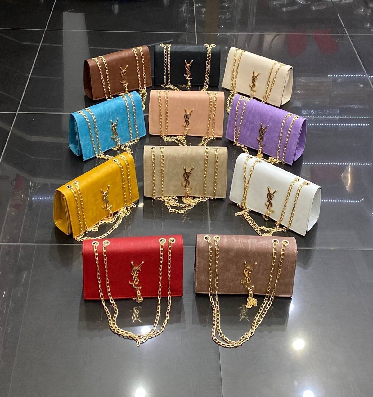 Woman bags & purse pallets 12 Woman bags