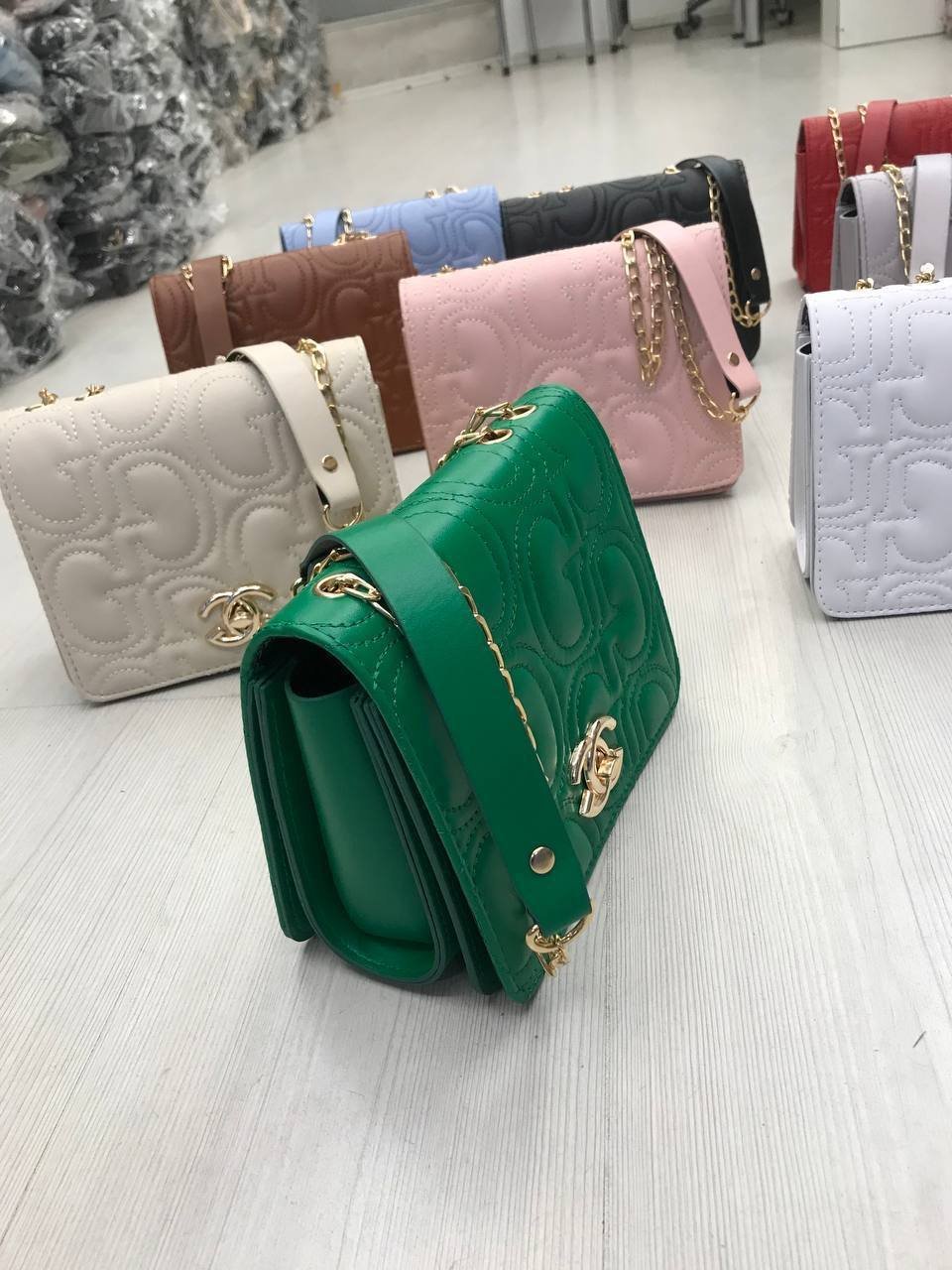 Woman bags & purse pallets 9 Woman bags