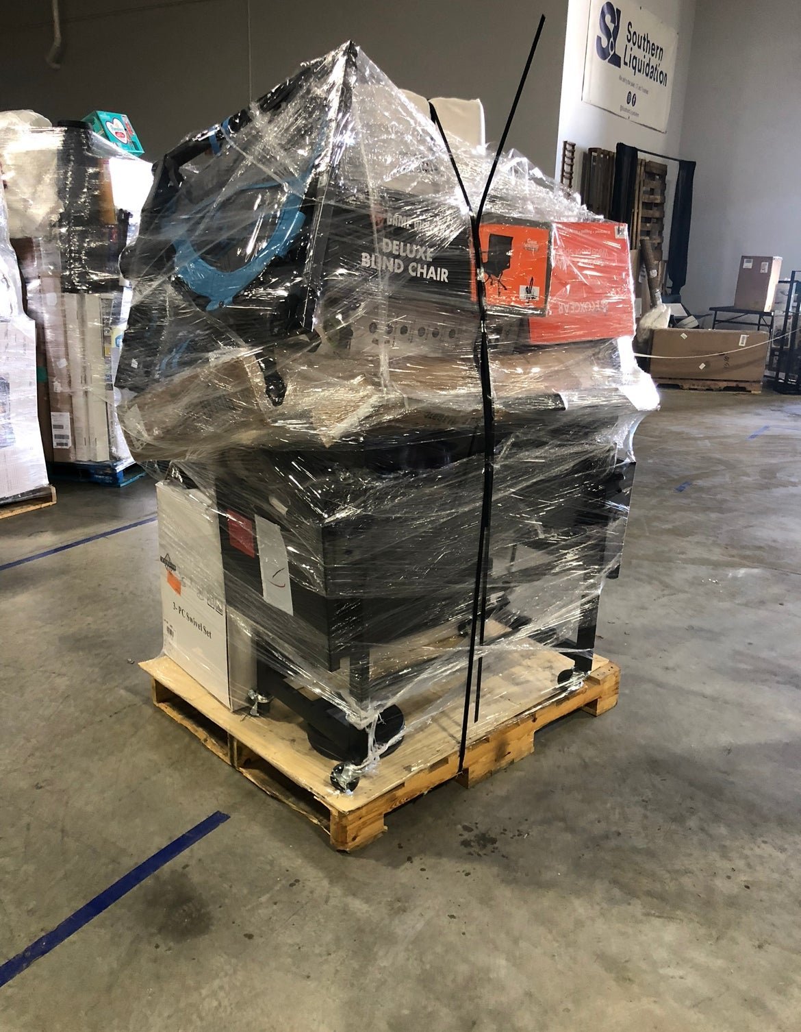 Sporting-Goods-Truckloads-1-1.jpg Sport Pallets