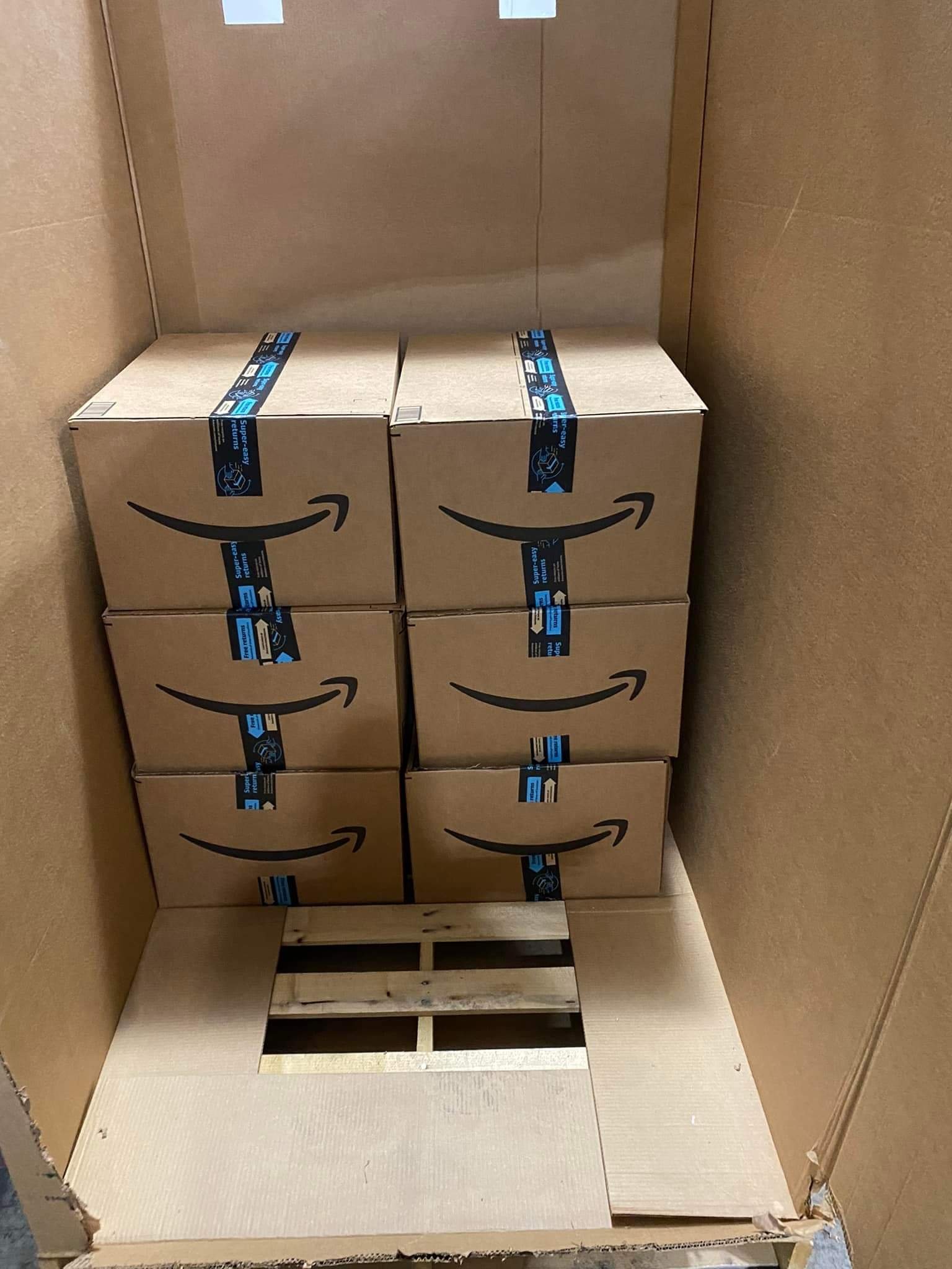 Electronics Mystery Boxes pallets 4 Mystery Boxes
